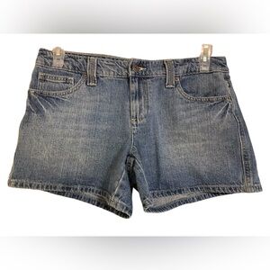 Tommy Hilfiger Jean Shorts Size 8 vintage medium blue wash